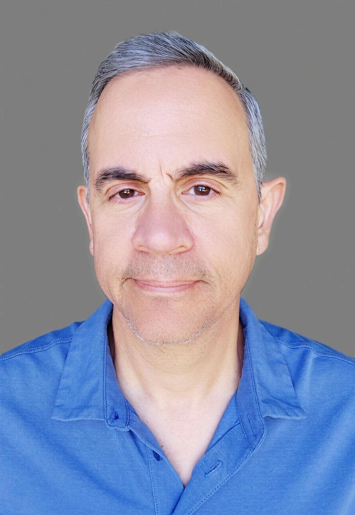 Wilson Cruz, Treasury Professional and founder of CurvedSpace Investment Services